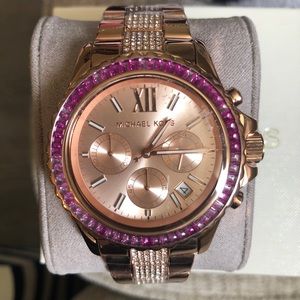 BEAUTIFUL MICHEAL KORS WATCH